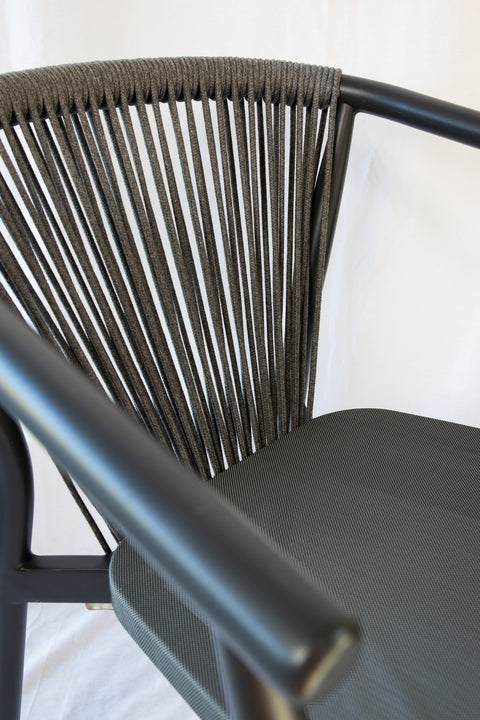Nardo armchair